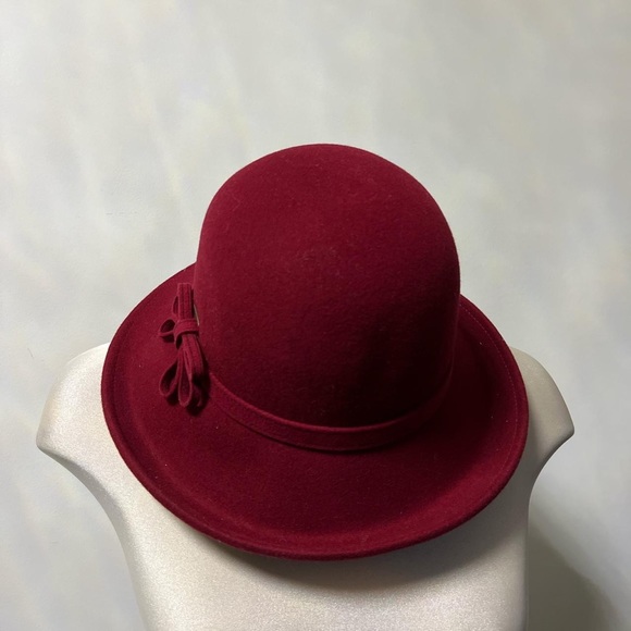 Adora hat, brand new!

100% wool - Picture 3 of 4